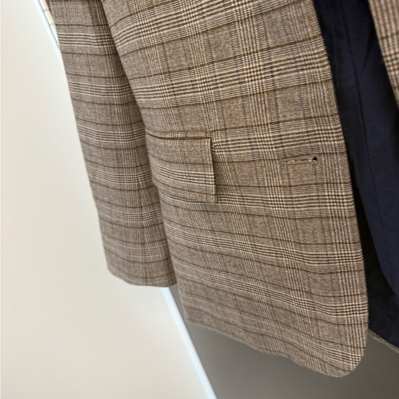 Yerse XS worn a couple times MINT condition Classic Tan Plaid Blazer OVERSIZED - Picture 6 of 16